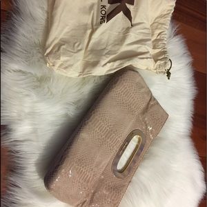 Clutch purse